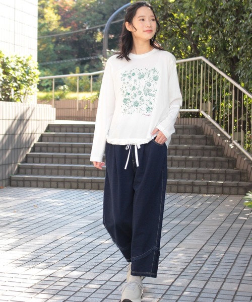 SUPER HAKKA（スーパーハッカ）の「インレイデニムストレッチ＋レース　オーバルパンツ（デニムパンツ・レディース・ネイビー/ブルー・M/S）」の5枚目の写真