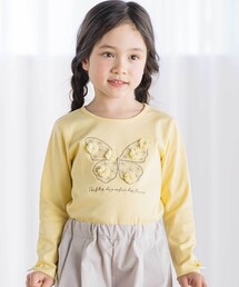 BeBe（ベベ）の「フラワーモチーフちょうちょ刺しゅうスムース長袖Tシャツ（Tシャツ/カットソー）」