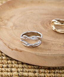 Jena espace merveilleux（ジェナ　エスパスメルヴェイユ）の「ループラインリング（リング）」