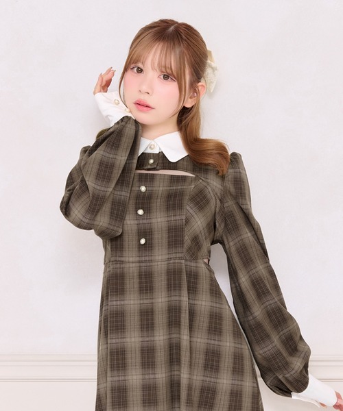 apres jour(アプレジュール)の「【ワンピース別売り】チャーム付きショートボレロブラウス(シャツ/ブラウス・レディース・ブラック系その他/ブラック/ブラウン系その他/オフホワイト・X-LARGE/フリー)」の4枚目の写真