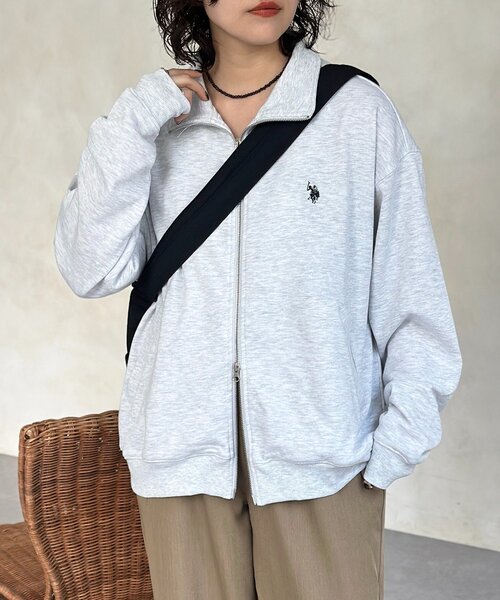 U.S. POLO ASSN.(ユーエスポロアッスン)の「裏毛スタンドジップブルゾン(ブルゾン・メンズ・グレー/オフホワイト/ネイビー・MEDIUM/LARGE)」の4枚目の写真