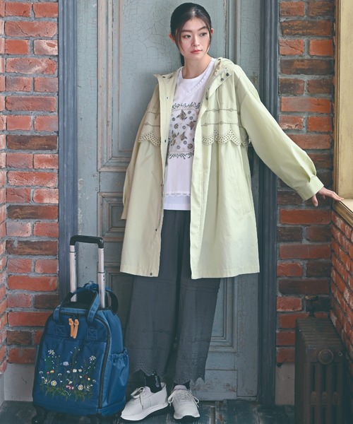 SUPER HAKKA（スーパーハッカ）の「ポリエステルコットンツイル　フラワーポイントスカラップ刺繍フーディコート（その他アウター・レディース・ブラウン/ライトグリーン・FREE）」の6枚目の写真