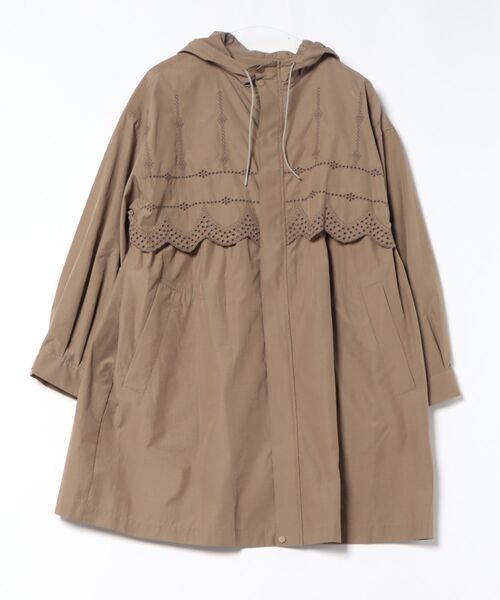 SUPER HAKKA（スーパーハッカ）の「ポリエステルコットンツイル　フラワーポイントスカラップ刺繍フーディコート（その他アウター・レディース・ブラウン/ライトグリーン・FREE）」の7枚目の写真