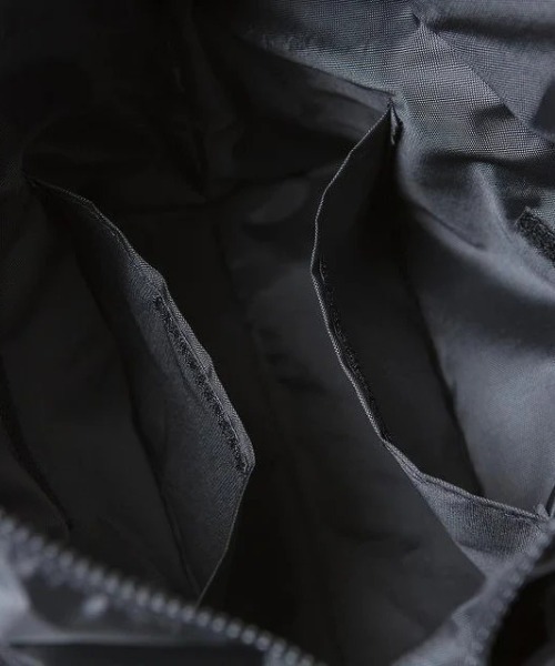 NEW ERA(ニューエラ)の「NEW ERA/ニューエラ トートバック TOTE BAG M 1680D BLK 251 14521301(トートバッグ・メンズ・ブラック・FREE)」の6枚目の写真