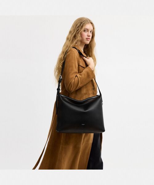 コーチCOACHレザーメッセンジャーバッグ モット メッセンジャー バッグ 38・ラブド レザー | COACH/コーチ