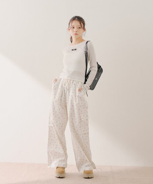 Chico（チコ）の「花柄ワイドカーゴパンツ（その他パンツ・レディース・ピンク系その他2/ピンク/ブルー・FREE）」の10枚目の写真