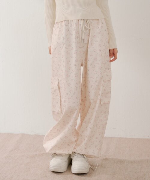 Chico（チコ）の「花柄ワイドカーゴパンツ（その他パンツ・レディース・ピンク系その他2/ピンク/ブルー・FREE）」の12枚目の写真