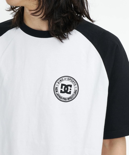 DC SHOES（ディーシーシューズ）の「【DC SHOES × 新日本プロレス】CLASSIC SS メンズ Tシャツ 【2026年春夏モデル】/半袖Tシャツ（Tシャツ/カットソー・メンズ・ブラック・MEDIUM/LARGE/X-LARGE）」の7枚目の写真