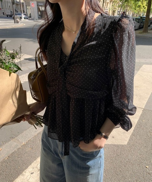 FAVORITO(ファヴォリート)の「リボンドット柄シャツ(シャツ/ブラウス・レディース・オフホワイト/ブラック・F)」の17枚目の写真