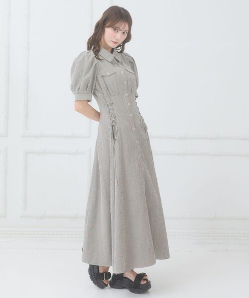 MAJESTIC LEGON(マジェスティックレゴン)の「サイドレースアップシャツワンピース(シャツワンピース・レディース・ブラック/ブラック系その他/ブラック系その他2/ホワイト系その他/ホワイト系その他2・LARGE/X-SMALL/MEDIUM/SMALL)」の13枚目の写真