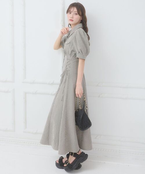 MAJESTIC LEGON(マジェスティックレゴン)の「サイドレースアップシャツワンピース(シャツワンピース・レディース・ブラック/ブラック系その他/ブラック系その他2/ホワイト系その他/ホワイト系その他2・LARGE/X-SMALL/MEDIUM/SMALL)」の15枚目の写真