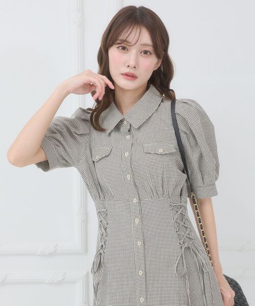 MAJESTIC LEGON(マジェスティックレゴン)の「サイドレースアップシャツワンピース(シャツワンピース・レディース・ブラック/ブラック系その他/ブラック系その他2/ホワイト系その他/ホワイト系その他2・LARGE/X-SMALL/MEDIUM/SMALL)」の18枚目の写真