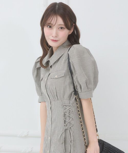 MAJESTIC LEGON(マジェスティックレゴン)の「サイドレースアップシャツワンピース(シャツワンピース・レディース・ブラック/ブラック系その他/ブラック系その他2/ホワイト系その他/ホワイト系その他2・LARGE/X-SMALL/MEDIUM/SMALL)」の19枚目の写真