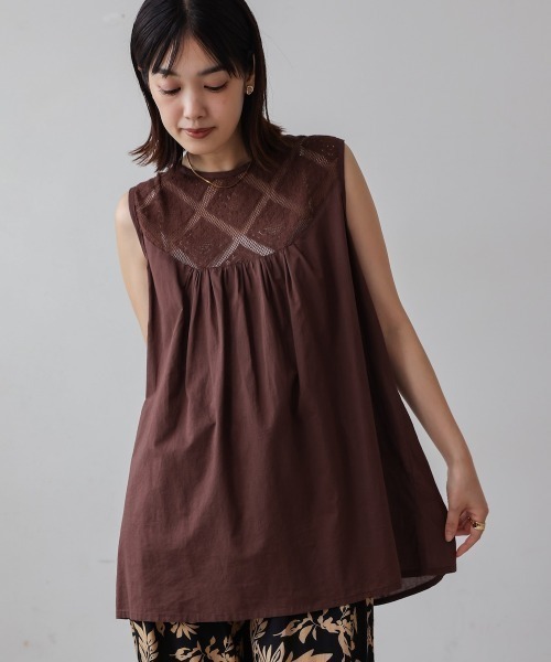 Bou Jeloud(ブージュルード)の「キャンブリックレース切替ノースリーブ(Tシャツ/カットソー・レディース・オフホワイト/ブラック/ブラウン・FREE)」の7枚目の写真