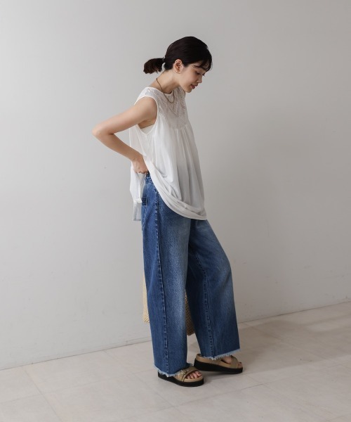Bou Jeloud(ブージュルード)の「キャンブリックレース切替ノースリーブ(Tシャツ/カットソー・レディース・オフホワイト/ブラック/ブラウン・FREE)」の15枚目の写真