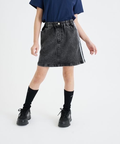 PINK-latte（ピンクラテ）の「ラインストレッチ台形スカート（スカート・キッズ・オフホワイト/グレー/ブラック/サックスブルー・130cm/140cm/120cm/150cm/160cm）」の3枚目の写真