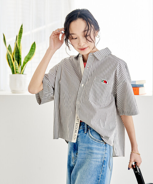 FREAK'S STORE(フリークスストア)の「FRUIT OF THE LOOM × FREAK'S STORE/フルーツオブザルーム 別注 マルチストライプ半袖ショートシャツ(シャツ/ブラウス・レディース・サックスブルー/ブラック/ターコイズブルー/グレー/パープル/オレンジ/グリーン/コーラルピンク・フリ-)」の2枚目の写真