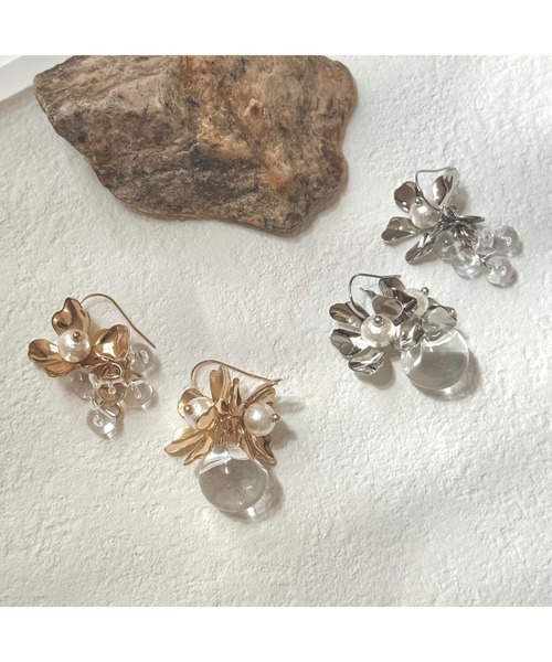 tone(トーン)の「【Agaro】No.508 アシンメトリー クリアドロップフラワーピアス(MA)(ピアス(両耳用)・レディース・シルバー/ゴールド・FREE)」の13枚目の写真