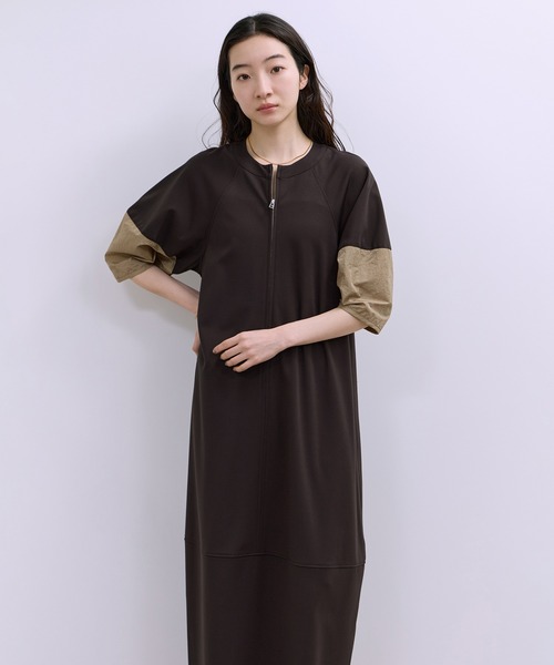 ADAM ET ROPE'(アダムエロペ)の「【WEB限定】ハーフZIPコクーンワンピース(ワンピース・レディース・ダークブラウン/ネイビー/ブラック・36/38)」の5枚目の写真