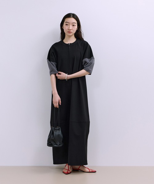 ADAM ET ROPE'(アダムエロペ)の「【WEB限定】ハーフZIPコクーンワンピース(ワンピース・レディース・ダークブラウン/ネイビー/ブラック・36/38)」の6枚目の写真