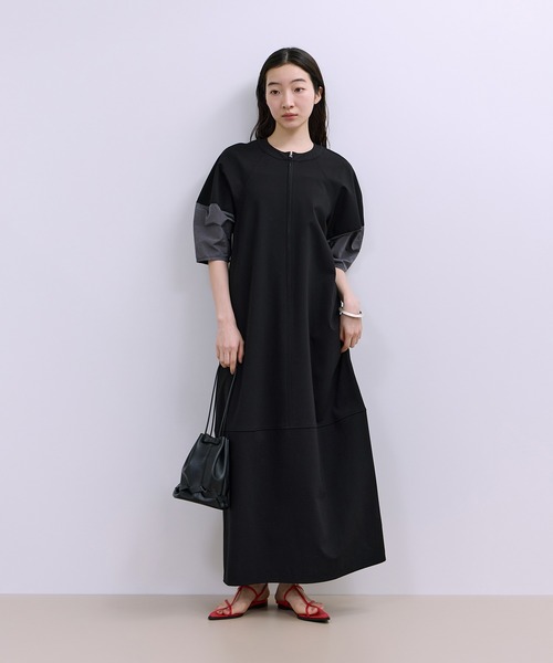 ADAM ET ROPE'(アダムエロペ)の「【WEB限定】ハーフZIPコクーンワンピース(ワンピース・レディース・ダークブラウン/ネイビー/ブラック・36/38)」の7枚目の写真