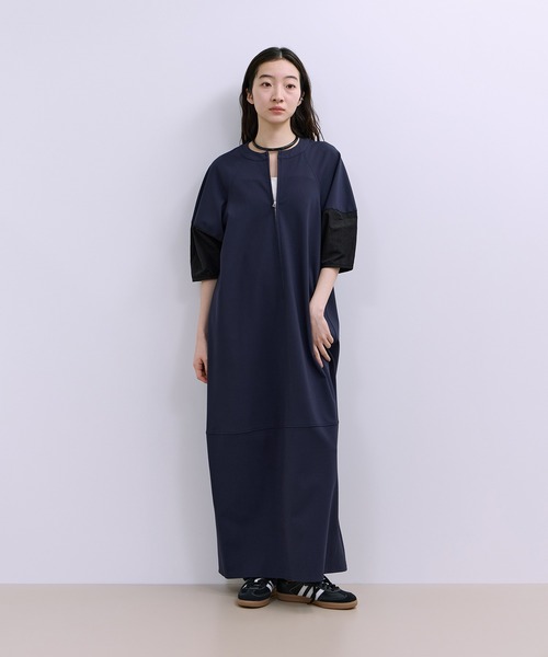 ADAM ET ROPE'(アダムエロペ)の「【WEB限定】ハーフZIPコクーンワンピース(ワンピース・レディース・ダークブラウン/ネイビー/ブラック・36/38)」の8枚目の写真