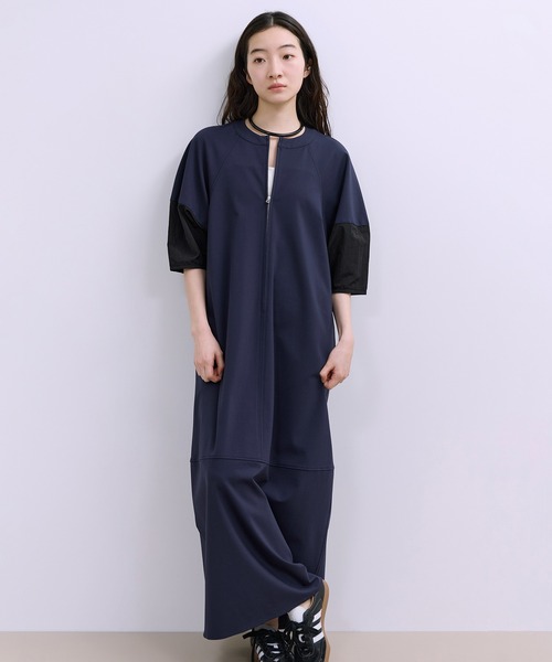 ADAM ET ROPE'(アダムエロペ)の「【WEB限定】ハーフZIPコクーンワンピース(ワンピース・レディース・ダークブラウン/ネイビー/ブラック・36/38)」の17枚目の写真