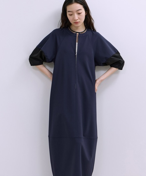 ADAM ET ROPE'(アダムエロペ)の「【WEB限定】ハーフZIPコクーンワンピース(ワンピース・レディース・ダークブラウン/ネイビー/ブラック・36/38)」の18枚目の写真