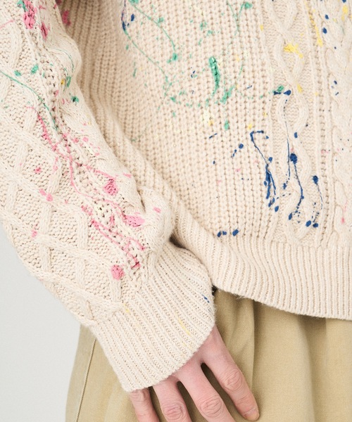 DISCOVERED（ディスカバード）の「CABLE PAINT KNIT（ニット/セーター・メンズ・ブラック/ベージュ・1/3）」の11枚目の写真