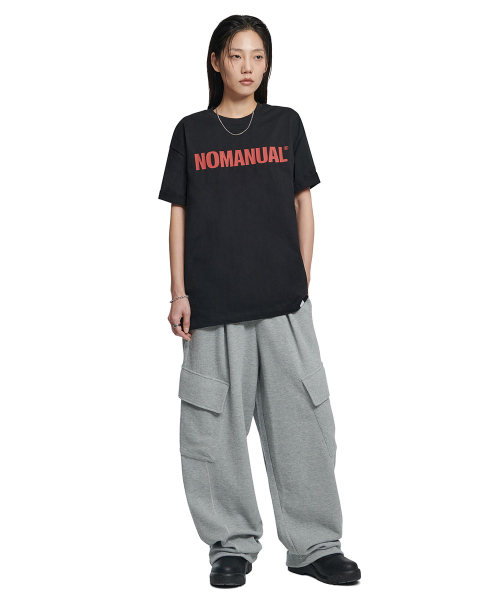 NOMANUAL(NOMANUAL)の「NM TEXT LOGO T-SHIRT - BLACK(Tシャツ/カットソー・レディース・その他・LARGE/MEDIUM/X-LARGE/SMALL)」の3枚目の写真