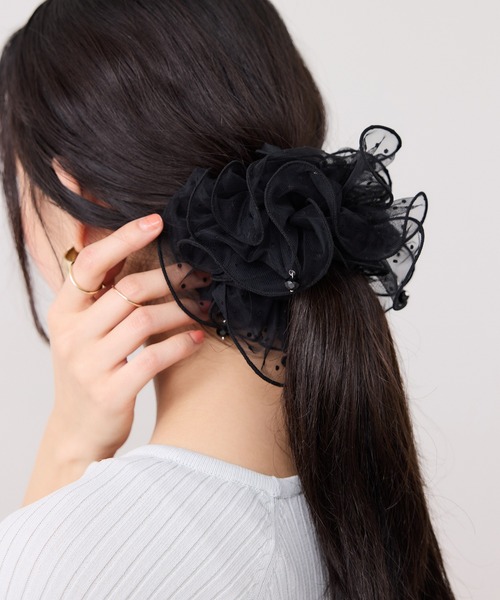 VIS（ビス）の「シアードットボリュームシュシュ（シュシュ・レディース・ホワイト/ブラック・FREE）」の2枚目の写真