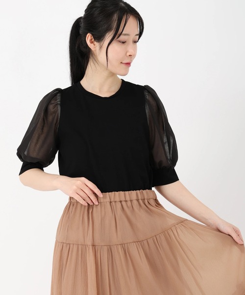 STRAWBERRY-FIELDS(ストロベリーフィールズ)の「トルファン天竺_シアーパフスリーブ(Tシャツ/カットソー・レディース・ブラック/オフホワイト/ピンク・2)」の2枚目の写真