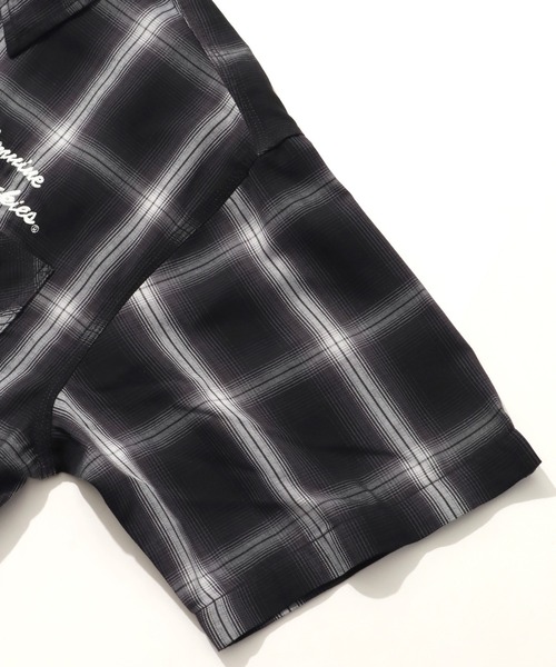 Dickies(ディッキーズ)の「【GENUINE DICKIES/ジェニュインディッキーズ】T/Cブロードオンブレチェックワーク半袖シャツ(シャツ/ブラウス・メンズ・ブラック/ホワイト・M/L/XL)」の9枚目の写真