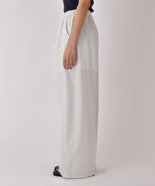 AKTE(アクテ)の「タックボリュームライトパンツ(その他パンツ・レディース・ブルー系/レッド/ピンク系/ホワイト系・TALL/FREE)」の12枚目の写真