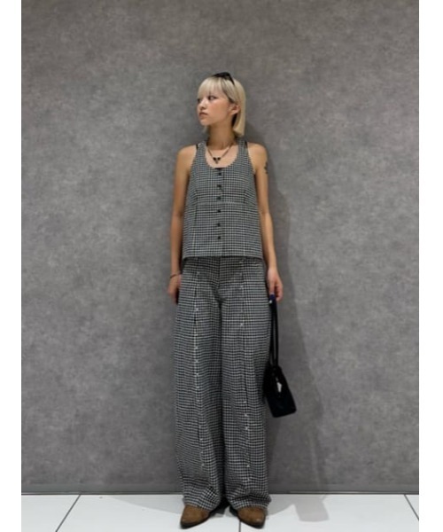 LAGUA GEM(ラグアジェム)の「GINGHAM CHECK HALTER トップス(キャミソール・レディース・ブラック/ネイビー・FREE)」の21枚目の写真