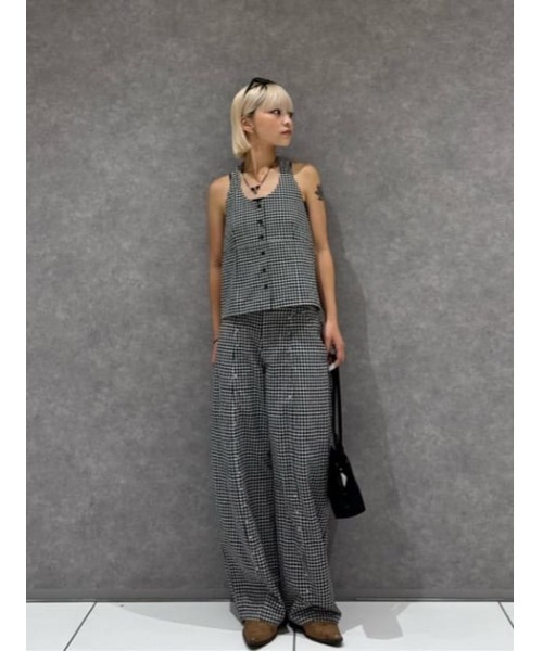 LAGUA GEM(ラグアジェム)の「GINGHAM CHECK HALTER トップス(キャミソール・レディース・ブラック/ネイビー・FREE)」の22枚目の写真