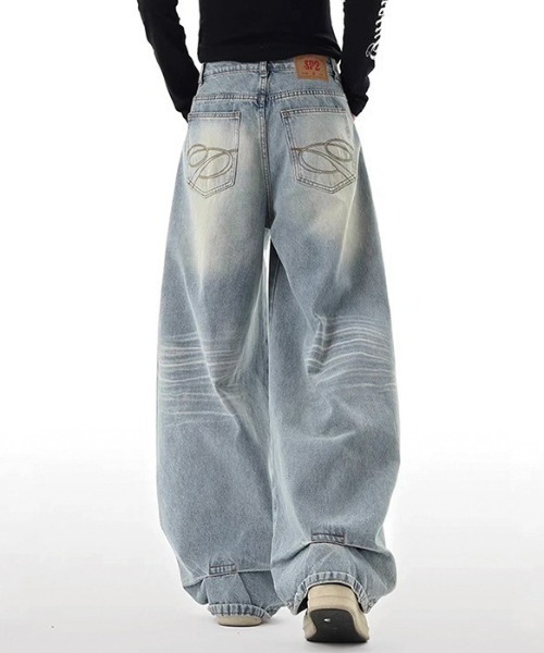 REBALANCE(リバランス)の「レトロウォッシュワイドデニムパンツ(デニムパンツ・レディース・A・X-LARGE/LARGE/MEDIUM)」の4枚目の写真
