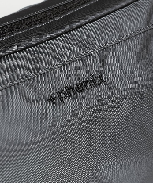 +phenix(プラスフェニックス)の「【+phenix / プラスフェニックス】EXPAND SHOULDER BAG 6+ CORDURAファブリック使用 ショルダーバッグ(ショルダーバッグ・メンズ・ブラック・FREE)」の5枚目の写真