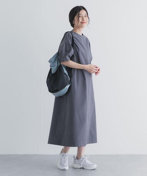 URBAN RESEARCH DOORS(アーバンリサーチドアーズ)の「2WAYランタンスリーブ ワンピース | 撥水/ウォッシャブル/アウトドア/キャンプ/雨の日/カジュアル(ワンピース・レディース・ブラック/チャコールグレー・FREE)」の14枚目の写真