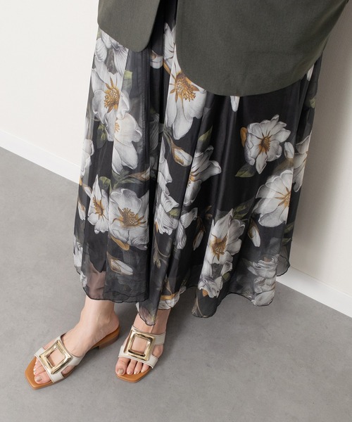 inter-chaussures（インターショシュール）の「【Oh my Sandals】メタルバックルローヒールミュールサンダル(E62001)（サンダル・レディース・ダークブラウン/ホワイト・37/36/35/38/39）」の6枚目の写真