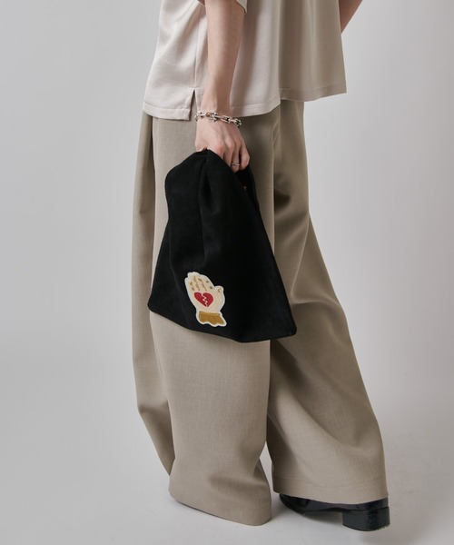 ITTI（イッチ）の「Art by Donald ANNIE HANG BAG / MOSSA CV（トートバッグ・メンズ・ブラック・FREE）」の3枚目の写真