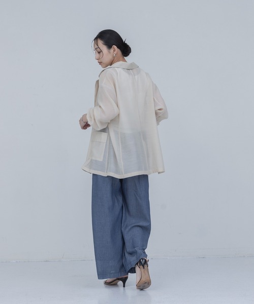 Eimee Law(エイミーロウ)の「シアーデニム ピンタックワイドパンツ(デニムパンツ・レディース・ブルー/インディゴブルー・MEDIUM)」の22枚目の写真