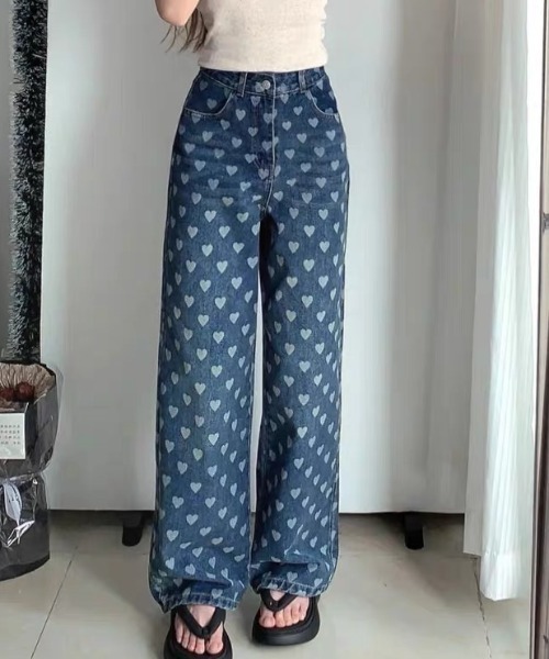 Sibra（シブラ）の「ハート柄ワイドデニムパンツ（デニムパンツ・レディース・ブルー・M）」の14枚目の写真