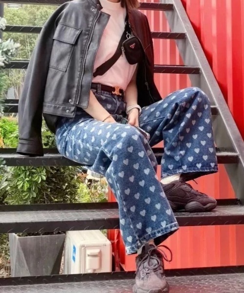 Sibra（シブラ）の「ハート柄ワイドデニムパンツ（デニムパンツ・レディース・ブルー・M）」の16枚目の写真