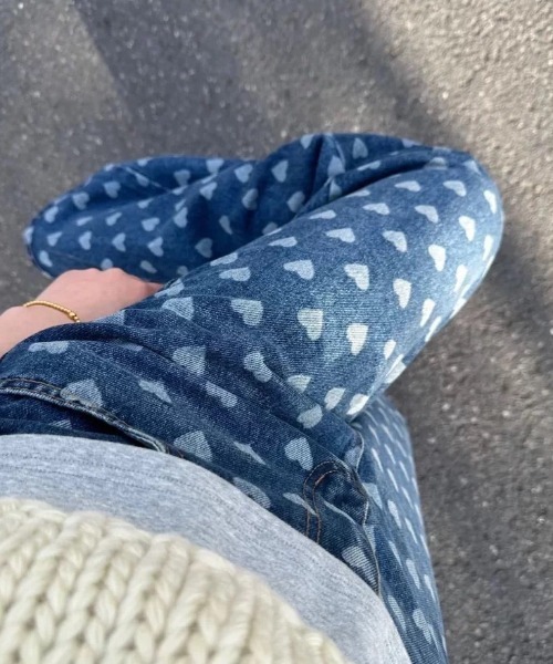 Sibra（シブラ）の「ハート柄ワイドデニムパンツ（デニムパンツ・レディース・ブルー・M）」の21枚目の写真