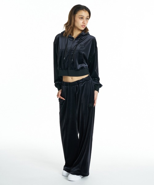 DC(ディーシー)の「DC/ディーシー 26 WS VELOUR SHORT ZH パーカー LZH264310(パーカー・レディース・ベージュ/ブラック・L/M)」の4枚目の写真