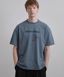 ロゴフラワー刺繍Tシャツ
