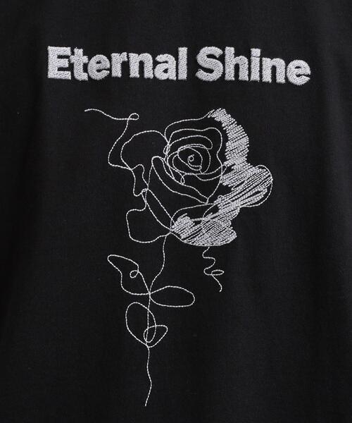 tk.TAKEO KIKUCHI(ティーケータケオキクチ)の「ロゴフラワー刺繍Tシャツ(Tシャツ/カットソー・メンズ・ホワイト/ブラック/ブルー・02/03/04)」の12枚目の写真