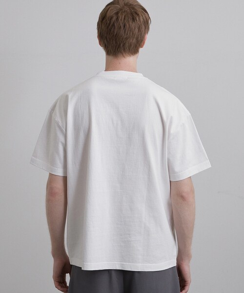tk.TAKEO KIKUCHI(ティーケータケオキクチ)の「ロゴフラワー刺繍Tシャツ(Tシャツ/カットソー・メンズ・ホワイト/ブラック/ブルー・02/03/04)」の9枚目の写真