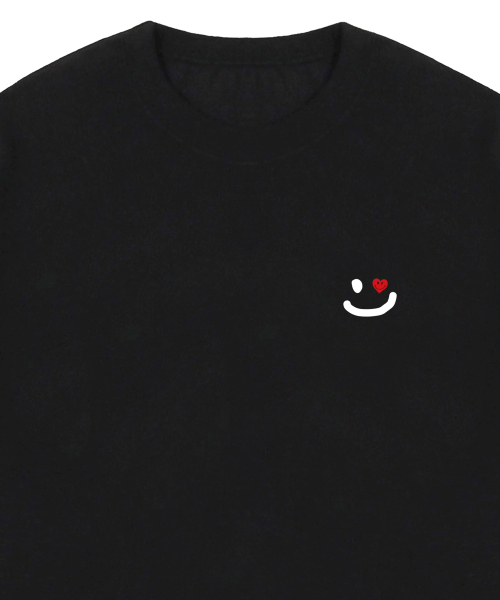 GRAVER（グレーバー）の「[ユニセックス]ドローイングスマイルスモールハート半袖Tシャツ_ブラック（Tシャツ/カットソー・レディース・ブラック・LARGE/MEDIUM/SMALL）」の3枚目の写真